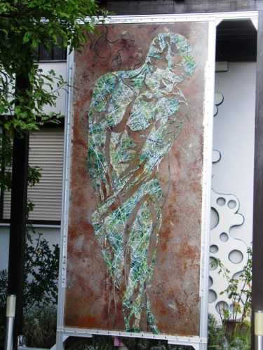 Fassaden-Objekt "Verschmelzung" - Plexiglas Fassaden-Objekt "Verschmelzung" - Plexiglas