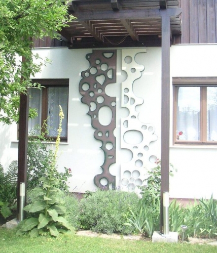 Fassaden-Objekt Lebensbaum aus anderer Ansicht Fassaden-Objekt Lebensbaum aus anderer Ansicht