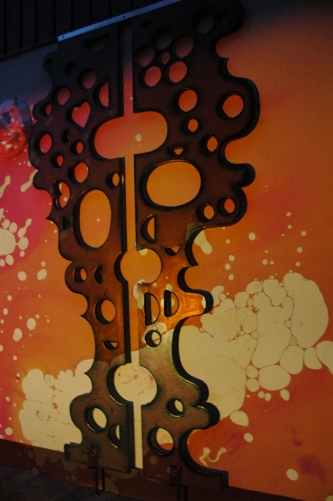 Fassaden-Objekt Lebensbaum mit Lichtprojektion