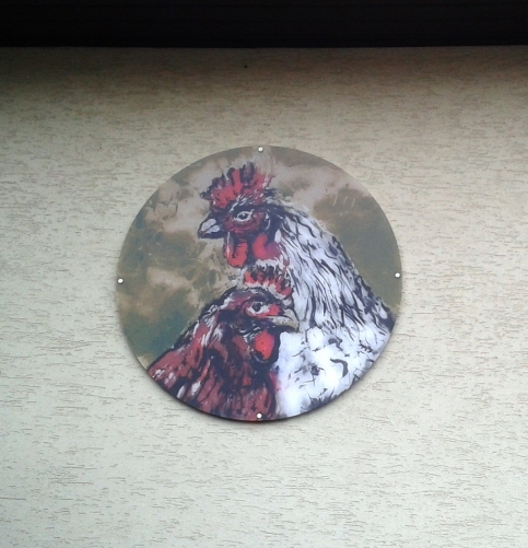 Hühner Fassaden-Objekt auf Acrylglas Hühner Fassaden-Objekt auf Acrylglas