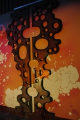 Fassaden-Objekt Lebensbaum mit Lichtprojektion